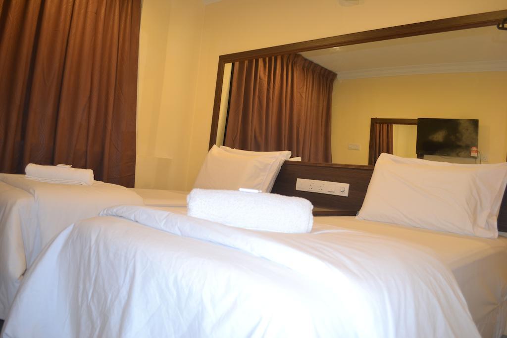 City Times Inn Seri Kembangan Bagian luar foto