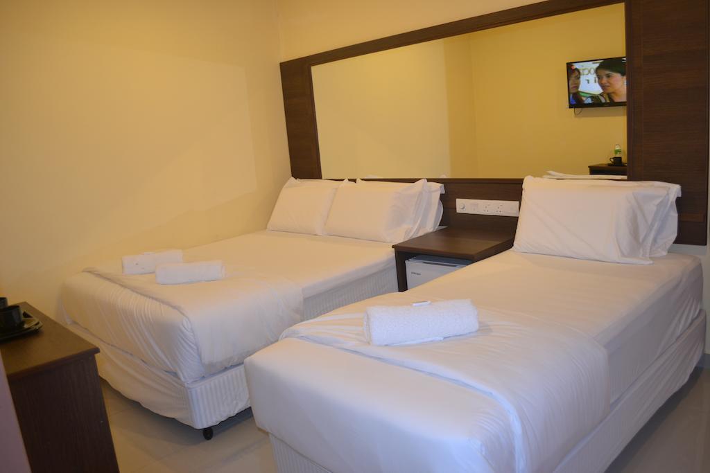 City Times Inn Seri Kembangan Bagian luar foto